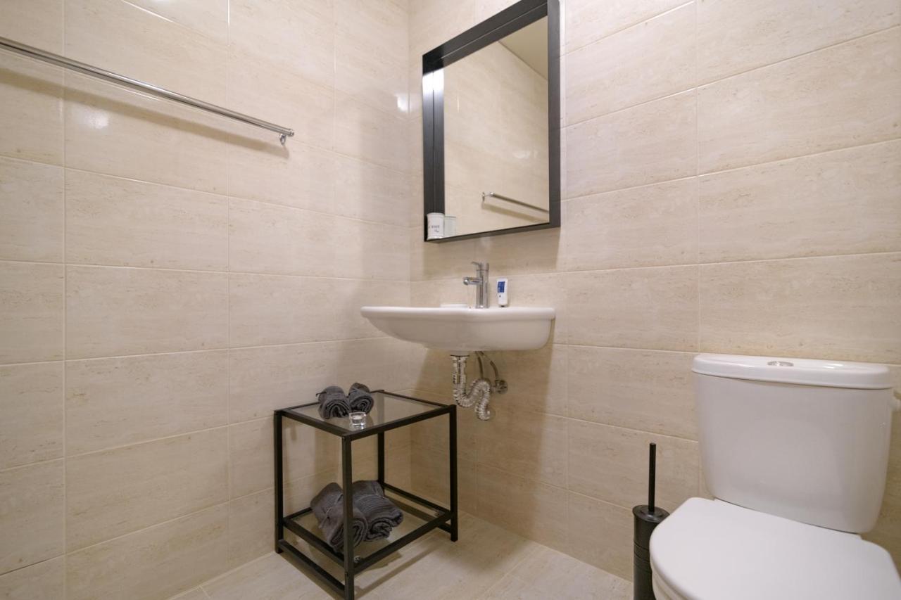Мarelis Luxe Port Apartment Varna Esterno foto